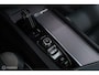 Volvo XC60 2.0 Recharge T8 AWD R-Design 390 pk | Trekhaak | Schuifdak | Dealer onderhouden | Camera | DAB | Stoel + stuurwiel verwarming | rijklaar incl garantie |