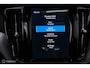 Volvo XC60 2.0 Recharge T8 AWD R-Design 390 pk | Trekhaak | Schuifdak | Dealer onderhouden | Camera | DAB | Stoel + stuurwiel verwarming | rijklaar incl garantie |