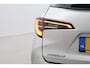 Toyota Corolla Touring Sports 1.8 Hybrid Style | Navigatie | Head-up display | Stoelverwarming | Adaptive Cruise | Climate | Parkeersensoren voor/achter | Apple Carplay / Android Auto | 17 inch