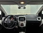 Citroën C1 Shine 72 pk Automaat | Navigatie via Apple Carplay/Android Auto | Achteruitrijcamera | LED Dagrijverlichting | Lederen Stuurwiel en Versnellingspook | Bluetooth | Buitenspiegels Elektrisch Verstel -en Verwarmbaar | 15" Lichtmetalen Velgen |