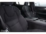 Volvo V60 2.0 B3 Momentum Advantage | Schuifdak | Pine Grey | Trekhaak | Stoel + stuurwiel verwarming | NAP NL auto |