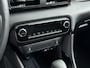 Toyota Yaris 1.5 Hybrid 115 Dynamic | Apple Carplay & Android Auto | Parkeercamera | | Direct leverbaar |