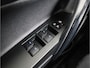 Toyota Auris Touring Sports 1.8 Hybrid Executive | Half lederen bekleding | Parkeersensoren V+A | Navigatie | Stoelverwarming |