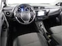 Toyota Auris Touring Sports 1.8 Hybrid Executive | Half lederen bekleding | Parkeersensoren V+A | Navigatie | Stoelverwarming |