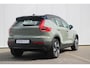 Volvo XC40 Single Motor Core 69 kWh | Warmtepomp | Stoel + Stuurverwarming | Glossy Black emblemen achterklep | Glossy Black dak | Park Assist & Camera achter | Google Services | 19" Velgen | Cruise Control & Limiter | Full LED incl. Grootlicht assistent |