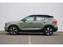 Volvo XC40 Single Motor Core 69 kWh | Warmtepomp | Stoel + Stuurverwarming | Glossy Black emblemen achterklep | Glossy Black dak | Park Assist & Camera achter | Google Services | 19" Velgen | Cruise Control & Limiter | Full LED incl. Grootlicht assistent |