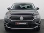 Volkswagen T-Roc 1.5 TSI Style Business 150PK DSG Adaptieve Cruise Controle, Achteruitrijcamera, Stoelverwarming, Clima, Navi, LED-Koplampen, 18" LM Velgen