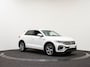 Volkswagen T-Roc 1.5 TSI R-Line | DSG | PDC | Stoelverwarming | Carplay | Camera