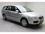 Ford Focus Wagon 1.6-16V Trend | eerste eigenaar | zeer nette auto voor jaren rijplezier | trekhaak | airco | cruise control | tom tom navigatie | 2x elektr. spiegels en ramen voor