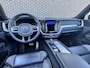 Volvo XC60 2.0 T8 Plug-in hybrid AWD R-Design | Panoramadak | 360 Camera | Stoel-/stuurverwarming | Keyless
