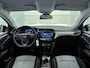 Opel Corsa Edition 100 pk Automaat | Achteruitrijcamera | Parkeersensoren Voor en Achter | LED Koplampen | Lederen Stuurwiel | Dodehoek Detectie | Airco | Cruise Control | DAB Ontvanger | Buitenspiegels Elektrisch Verstel -en Verwarmbaar |