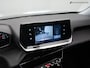 Peugeot 2008 1.2 PureTech Allure Pack (APPLE CARPLAY,LED VERLICHTING,CAMERA,CLIMATE,CRUISE,SPORTSTOELEN,LM-VELGEN,TOPCONDITIE)