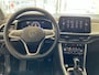 Volkswagen T-Roc 1.5 TSI 150pk DSG Life Edition · Camera · Side Assist · Parkeerassistent · Keyless · ACC · Apple/Android Car Play · 17"Velgen · 06-08-2028 of 100.000km