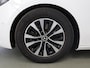 Mercedes-Benz B-klasse 200 Business Solution | Trekhaak | Achteruitrijcamera | Widescreen | Stoelverwarming |