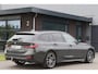 BMW 3-Serie Touring 318d 320d Sport Line Pano Trekhaak 1e eig. Dealer oh.