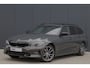 BMW 3-Serie Touring 318d 320d Sport Line Pano Trekhaak 1e eig. Dealer oh.