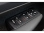 Volvo EX40 Extended Range Ultra 82 kWh - Panorama/schuifdak - IntelliSafe Assist & Surround - 360º Camera - Verwarmde voorstoelen, stuur & achterbank - Parkeersensoren voor & achter - Elektr. bedienb. voorstoelen met geheugen links - Draadloze tel. lader - Warmtepomp - Extra getint glas - 20' LMV