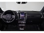 Volvo EX40 Extended Range Ultra 82 kWh - Panorama/schuifdak - IntelliSafe Assist & Surround - 360º Camera - Verwarmde voorstoelen, stuur & achterbank - Parkeersensoren voor & achter - Elektr. bedienb. voorstoelen met geheugen links - Draadloze tel. lader - Warmtepomp - Extra getint glas - 20' LMV