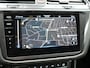 Volkswagen Tiguan Allspace 1.5 TSI R-Line DSG 150 pk | Trekhaak af Fabriek | Adaptive Cruise | Carplay | Camera | Spraakbediening |