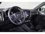 Volvo EC40 Extended Range Ultra 82 kWh - Panoramadak - IntelliSafe Assist & Surround - 360º Camera - Harman/Kardon audio - Verwarmde voorstoelen, stuur & achterbank - Parkeersensoren voor & achter - Elektr. bedienb. voorstoelen met geheugen links - Draadloze tel. lader - Warmtepomp - Extra getint glas - 19' LMV
