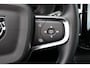 Volvo EC40 Performance Ultra Black Edition 82 kWh - Panoramadak - IntelliSafe Assist & Surround - 360º Camera - Harman/Kardon audio - Verwarmde voorstoelen, stuur & achterbank - Elektr. bedienb. voorstoelen met geheugen links - Draadloze tel. lader - Warmtepomp - Extra getint glas - 20' LMV