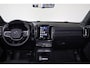 Volvo EC40 Performance Ultra Black Edition 82 kWh - Panoramadak - IntelliSafe Assist & Surround - 360º Camera - Harman/Kardon audio - Verwarmde voorstoelen, stuur & achterbank - Elektr. bedienb. voorstoelen met geheugen links - Draadloze tel. lader - Warmtepomp - Extra getint glas - 20' LMV
