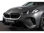 BMW 1-Serie 120 M Sport (Nieuw Model) - Automaat | Dig. Cockpit | Adapt. Cruise | Stoelverw. | PDC | Camera | NAV + App. Connect | ECC | DAB | LM 18" | 0295