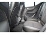 Volvo XC40 T4 Momentum | Keyless Entry| Elektrisch bedienbare achterklep| Parkeersensoren voor + achter met achteruitrijcamera| Semi- elektrisch inklapbare trekhaak| Verwarmbare voorstoelen| DAB+|