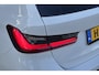BMW 3-Serie Touring 320i M-Sport | Camera | Comfort Access | Memory | Adaptive Cruise | Head-Up | Fabrieksgarantie