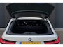 BMW 3-Serie Touring 320i M-Sport | Camera | Comfort Access | Memory | Adaptive Cruise | Head-Up | Fabrieksgarantie