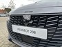 Peugeot 208 1.2 Turbo 100 PK Allure | Bouwjaar 2025 | € 5.750 DEMO Voordeel | Navigatie via Telefoon | Stoelverwarming | 360 Graden Camera | Keyless Entry & Start | LED Verlichting | Climate Control | Dode Hoek Detectie | Voor + Achter Parkeersensoren | 16" Lichtmetalen Velgen |