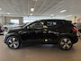 Volvo XC40 2.0 T5 AWD Intro Edition - BOMVOL - Leer / Panoramadak / Stuur- en stoelverwarming / Blis / Dab+ / Apple Carplay - Elek Trekhaak -