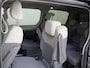 Volkswagen Multivan 1.4 eHybrid 218pk DSG L2H1 Life | 7 persoons | Wegklapbare trekhaak | parkeerhulp voor en achter | Privacy glas (65%) vanaf B-stijl | Adaptive Cruise control (ACC) | Panorama dak |