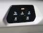 Volkswagen Multivan 1.4 eHybrid 218pk DSG L2H1 Life | 7 persoons | Wegklapbare trekhaak | parkeerhulp voor en achter | Privacy glas (65%) vanaf B-stijl | Adaptive Cruise control (ACC) | Panorama dak |