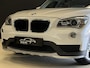 BMW X1 sDrive20i Executive | Origineel NL | Afn. Trekhaak | Dealer onderhouden