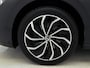 Volkswagen Golf 1.4 eHybrid Style | Automaat | Plug-In Hybride | Ergo Active Stoelen (Memory) | Panorama Schuif/Kantel Dak | Blindspot Sensoren | Parkeercamera | Stoelverwarming | Navigatie | Standkachel