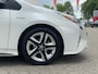 Toyota Prius 1.8 Full Hybrid Executive Automaat | Headup Display | Afneembare Trekhaak | NL Auto | JBL | PDC voor en achter | Camera