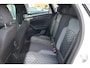 Volkswagen Polo 95PK R-Line Business | 'App-Connect' draadloze smartphone integratie | 'R-Line' bekleding | Achterlichten LED, luxe uitgevoerd incl. dynamische knipperlichten
