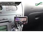 SEAT Leon 1.6 Businessline climate & cruise control trekhaak bluetooth dimlicht automatisch isofix sportzetels