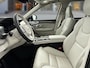 Volvo XC90 T8 Recharge AWD Ultra Bright | Nieuw Model | 21" | Luchtvering | Bowers & Wilkins | Geventileerd Nappa Leder | Stoelmassage | Gelaagd & Getint glas | Head-up | 360 Camera | Matrix LED