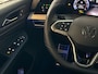 Volkswagen Golf 1.5 eTSI 150pk DSG R-Line | LED Matrix (IQ.Light) | Velgen 'York', 18 inch | Assistance Pakket | Voorstoelen verwarmbaar