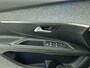 Peugeot 3008 SUV Allure 1.6 165pk Automaat | Navigatie | Schuif-/kanteldak | Achteruitrijcamera | Handsfree Achterklep | Keyless | Climate Control | Cruise Control | Parkeersensoren v+a | Apple Carplay / Android Auto | DAB+ radio | Dealeronderhouden | All seasonbanden | Donker getint glas | 18" lichtmetalen velgen |