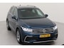 Volkswagen Tiguan 1.5 TSI R-Line Business+ / IQ Light / Zwenkbare trekhaak / Elect. Achterklep / 20 Inch / Virtual Cockpit