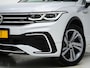 Volkswagen Tiguan 1.4 TSI eHybrid R-Line Exclusive | Panoramadak | Leder | Head Up | 360 | Adaptive Cruise | Carplay