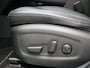 Hyundai Kona Electric EV Premium Sky 64 kWh / Trekhaak / Warmtepomp / 3-Fase laden / Bluelink / SoH 100% / Lederen bekleding / Stoelverwarming & Stoelkoeling voor / Navigatie / Historie aanwezig / HUD Display /