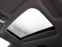 Hyundai Kona Electric EV Premium Sky 64 kWh / Trekhaak / Warmtepomp / 3-Fase laden / Bluelink / SoH 100% / Lederen bekleding / Stoelverwarming & Stoelkoeling voor / Navigatie / Historie aanwezig / HUD Display /