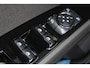 Ford Mondeo 1.5-165pk Business Edition. Het is genieten met deze fijne comfortabele Ford Mondeo ! Volautm. airco, navigatie, cruise cntrl, LM wielen, USB, keyless entry/keyless go, stoel- en voorraamverwarmw., parkeersensoren v+a, automatisch grootlicht, LED verl., etc.