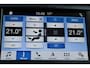 Ford Mondeo 1.5-165pk Business Edition. Het is genieten met deze fijne comfortabele Ford Mondeo ! Volautm. airco, navigatie, cruise cntrl, LM wielen, USB, keyless entry/keyless go, stoel- en voorraamverwarmw., parkeersensoren v+a, automatisch grootlicht, LED verl., etc.