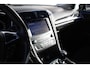 Ford Mondeo 1.5-165pk Business Edition. Het is genieten met deze fijne comfortabele Ford Mondeo ! Volautm. airco, navigatie, cruise cntrl, LM wielen, USB, keyless entry/keyless go, stoel- en voorraamverwarmw., parkeersensoren v+a, automatisch grootlicht, LED verl., etc.