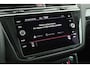Volkswagen Tiguan 1.5 TSI 150pk DSG R-Line Business+ Trekhaak Camera Keyless Stoelverwarming Virtual Cockpit Navigatie